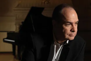 Festival de La Chaise-Dieu : Philippe Cassard donnera l'intégrale pour piano de Debussy sur une journée