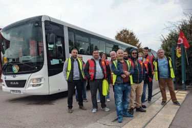 Les conducteurs de la CFTA en grève illimitée demandent des salaires revalorisés en Corrèze