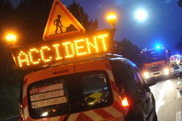 Quatre morts dans une collision entre une voiture et une saleuse sur l'A20 à Nespouls (Corrèze)