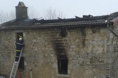 Une maison détruite par un incendie au Brugeron (Puy-de-Dôme)
