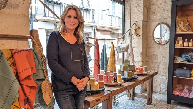 elfbar nachfüll pod läuft aus Le mas de Jeanne, nouvelle boutique dédiée au bien-être et à la maison dans  le centre-ville de Nevers