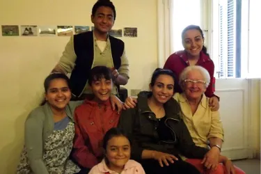 Une retraitée est partie aider des enseignantes coptes dans la transmission du notre langue