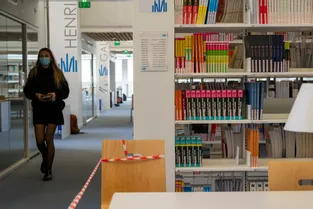Comment les bibliothèques universitaires de Clermont-Ferrand organisent l’accueil des étudiants