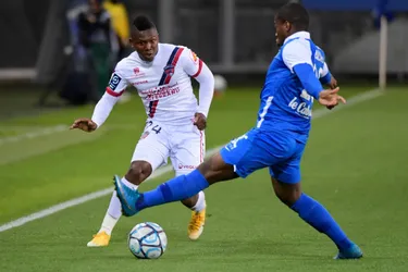 Jodel Dossou rêve de s'imposer en Ligue 1 avec le Clermont Foot