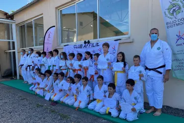 Ceintures remises au judo-club vicomtois