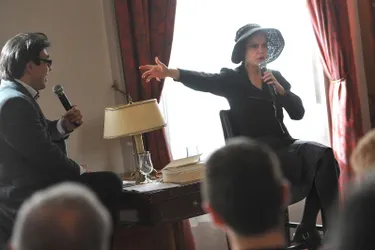 Amélie Nothomb, auteure de La Nostalgie heureuse, face à ses lecteurs, hier, à Vichy