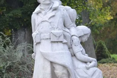 Georges Michel a répertorié les monuments aux morts de Haute-Loire dans un ouvrage