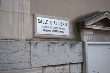 Trafic d'influence : le maire de Saint-Bonnet-Tronçais (Allier) encourt cinq ans d'inéligibilité