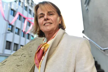 Françoise Béziat, conseillère régionale LR et ex-candidate aux municipales d'Ussel fustige la gestion économique de la crise par la Ville et la CDC