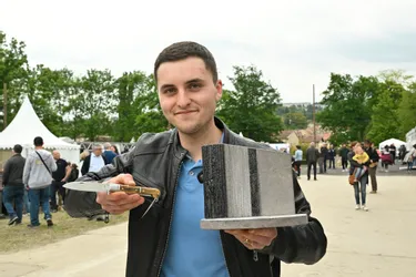 Un coutelier puydômois de 21 ans remporte le prix Coutellia à Thiers