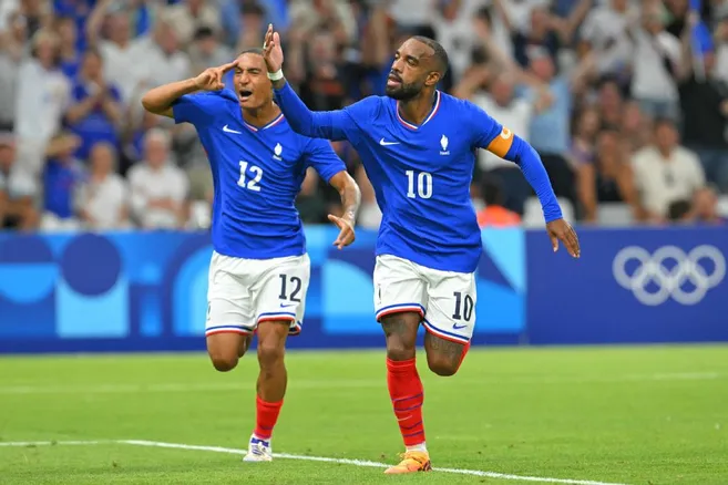 Alexandre Lacazette capitaine de l'équipe de France aux Jeux Olympiques