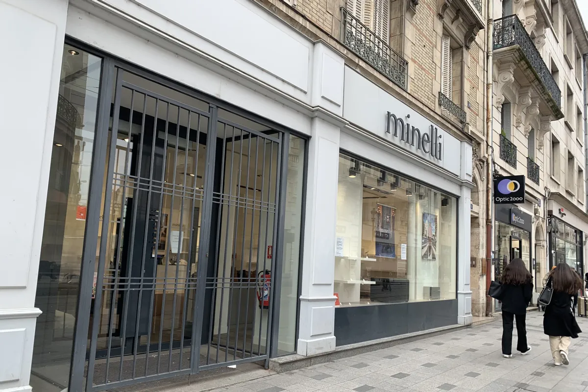 L enseigne de chaussures Minelli est sauvee mais le magasin d Orleans ferme ses portes definitivement La Republique du Centre