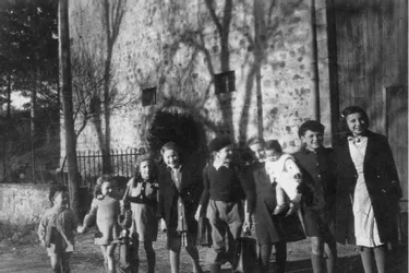 Entre 1940 et 1946, une famille juive trouve refuge à Celles-sur-Durolle (Puy-de-Dôme)
