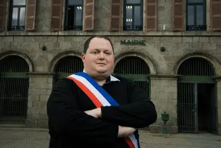 Nouveau mandat pour Arnaud Provenchère, maire d'Olliergues (Puy-de-Dôme)
