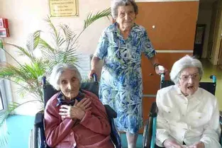 Trois centenaires à la Maison des Aures