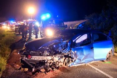 Choc frontal entre deux voitures à Enval (Puy-de-Dôme) : huit blessés, dont deux enfants