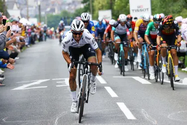 Tour de France : Van Aert a "ressuscité", Alaphilippe a craqué dans le Ventoux