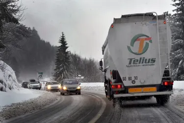 Episode neigeux : le point sur les restrictions de circulation en Auvergne