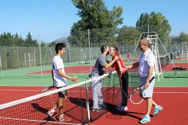 Le Tennis Club de Cournon, réuni vendredi dernier, a dressé un bilan positif de l’année écoulée