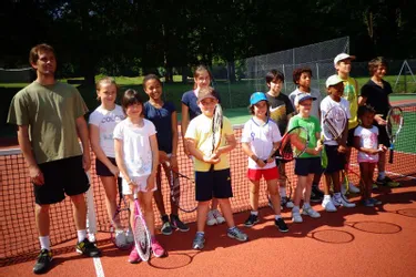 Stages de tennis pour les jeunes