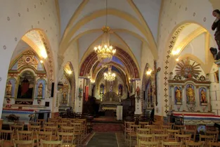 L’église de Chaussenac défraie la chronique par son étonnante architecture