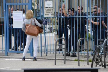 Le tribunal judiciaire de Clermont-Ferrand (Puy-de-Dôme) évacué après une alerte à la bombe