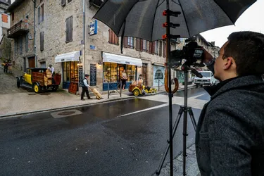 Le photographe Dorian Loubière vient de terminer sa dixième mise en scène à Laroquebrou (Cantal)