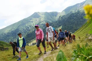 Les montagnes des Monts Dore, des lieux idéals pour s’adonner à la marche loisir ou sportive