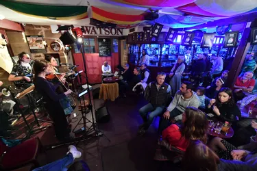 Le pub Le Watson, à Brive, teste l'ambiance cabaret pour faire émerger des artistes locaux