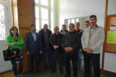 Une délégation d'Azerbaïdjan dans l'Allier pour acheter 650 génisses