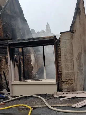 Hatiation Un feu a embrasé une habitation dans un quartier historique d'Uzerche ...
