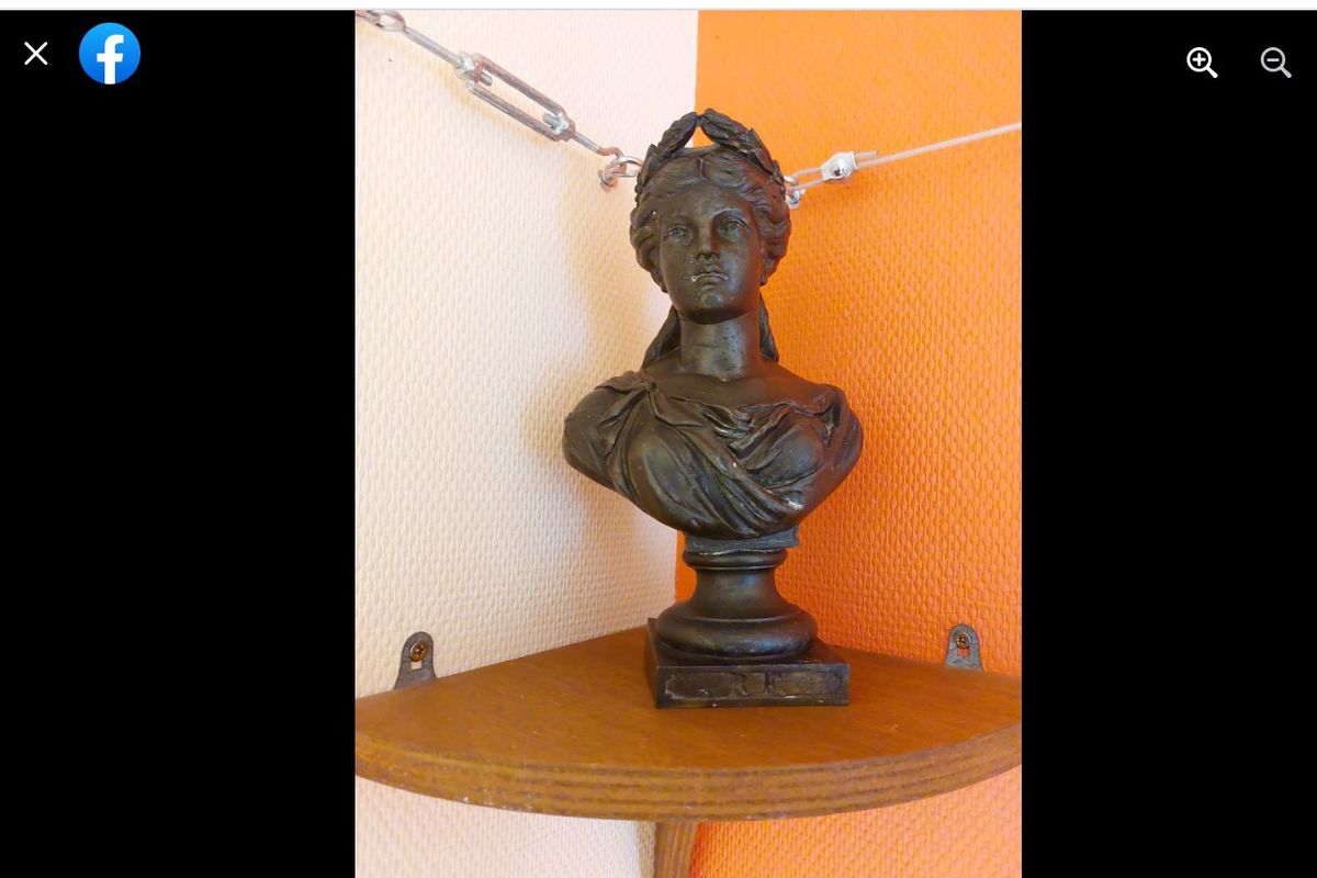 Hommages d&amp;#39;artistes à Valentin Petit, la Marianne de Soulangis mise en ...