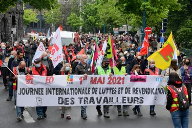 Plus de 1.500 personnes à Clermont-Ferrand pour le défilé du 1er-Mai