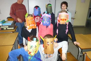 Le Carnaval masqué des écoliers