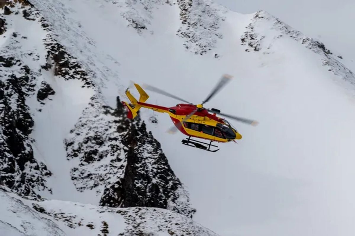 "Le risque d'avalanche était pourtant très faible" : une personne skiant hors piste tuée en Savoie