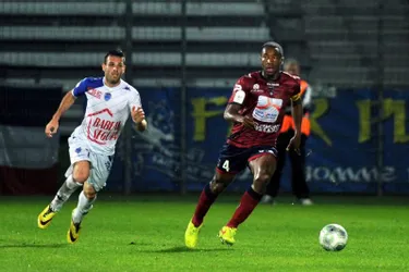 Ligue 2. Clermont s'incline 2-0 à Troyes (relire le direct)