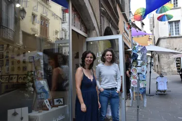 Une boutique éphémère de créateurs a ouvert rue Conchette à Thiers (Puy-de-Dôme)