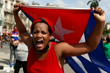 Le président cubain pointe du doigt les États-Unis après les manifestations de dimanche