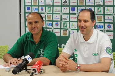 Il succède au poste d’entraîneur à Panagiotis Giannakis à la tête du Limoges CSP