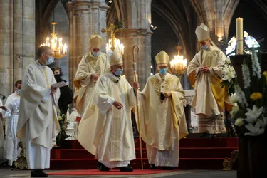 L'ordination de Mgr Marc Beaumont, nouvel évêque, s'est déroulée ce dimanche à la cathédrale de Moulins (Allier)