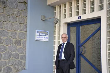 Le bâtiment qui héberge le syndicat de la Diège à Ussel (Corrèze) sera-t-il bientôt vide ?