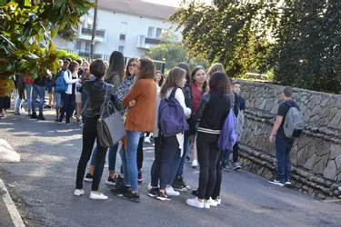 Brioude : les collégiens et lycéens de la Cité scolaire Lafayette ont retrouvé le chemin des salles de classes