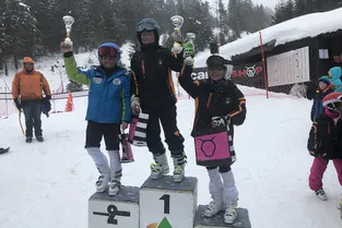 Deux victoires chez les jeunes du ski club