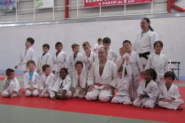 Un champion et de jeunes judokas ravis au tournoi de printemps du club d'Aurillac, Judo 15
