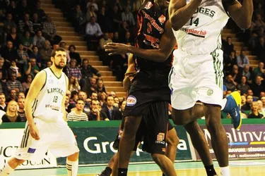 Basket Pro A : le Limoges CSP s'impose 87 à 71 face à Nanterre, [relire le direct]
