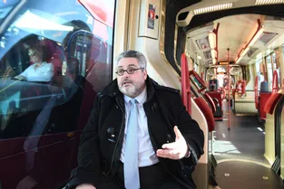 Dans le tram avec... Olivier Bianchi, candidat aux élections municipales à Clermont-Ferrand
