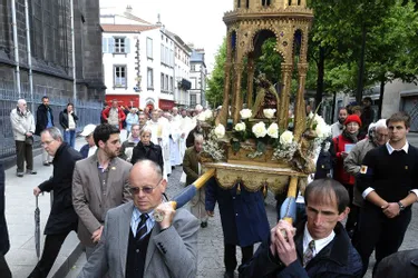 400e anniversaire de la procession de Notre-Dame du Port