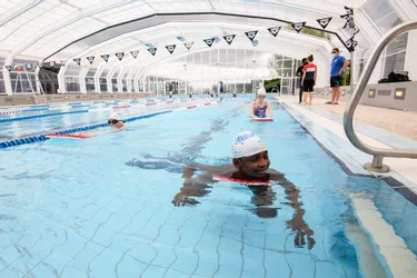 "J'apprends à nager" : des sessions gratuites pour les enfants cet été à Montluçon (Allier) afin de rattraper le retard causé par la crise
