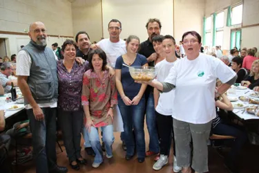 Trente bénévoles mobilisés pour la traditionnelle tripe du Pialoux