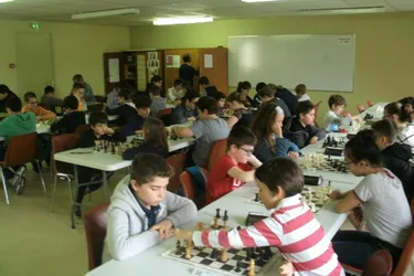 Arshak Avagyan vainqueur du tournoi d'échecs de Pâques